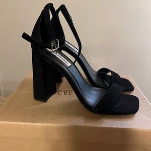 Steve Madden black suede sandals